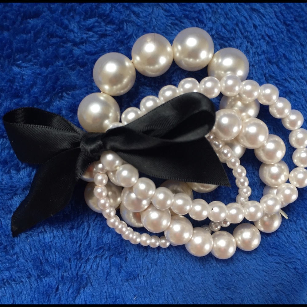 Faux Pearl Bracelet